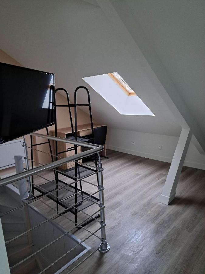 Studio Spacieux Et Elegant Au Coeur De Bourbourg - Gare A Proximite Exterior foto